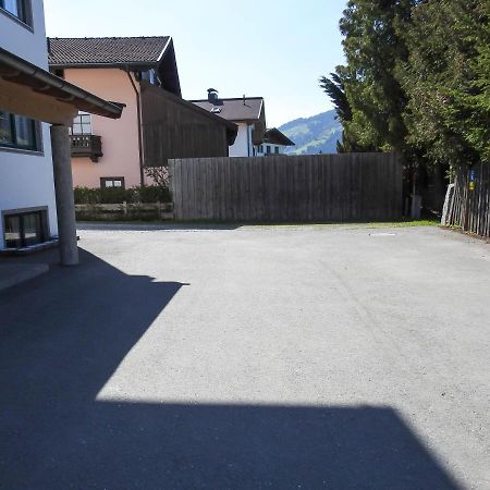 Ferienwohnung Julia Brixen im Thale Exteriör bild