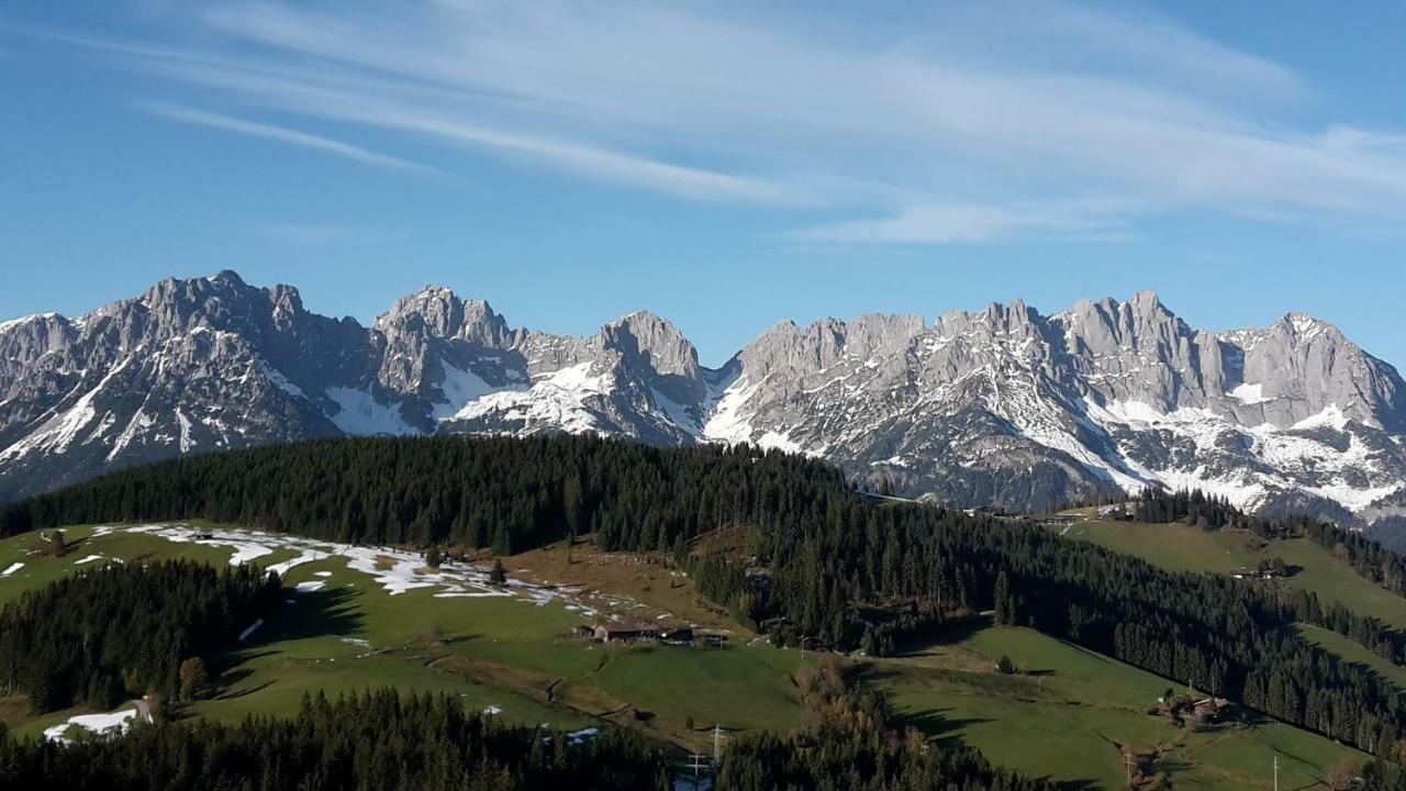 Ferienwohnung Julia Brixen im Thale Exteriör bild